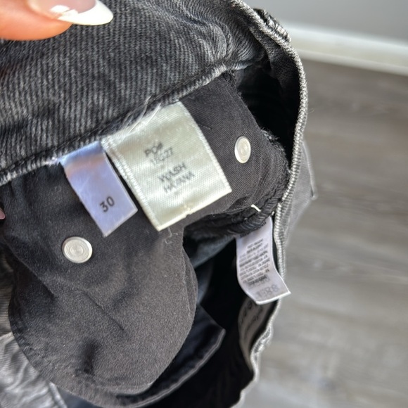 Reformation Charlie High Rise Jean Short in Havana
Wash 30 - Picture 7 of 10